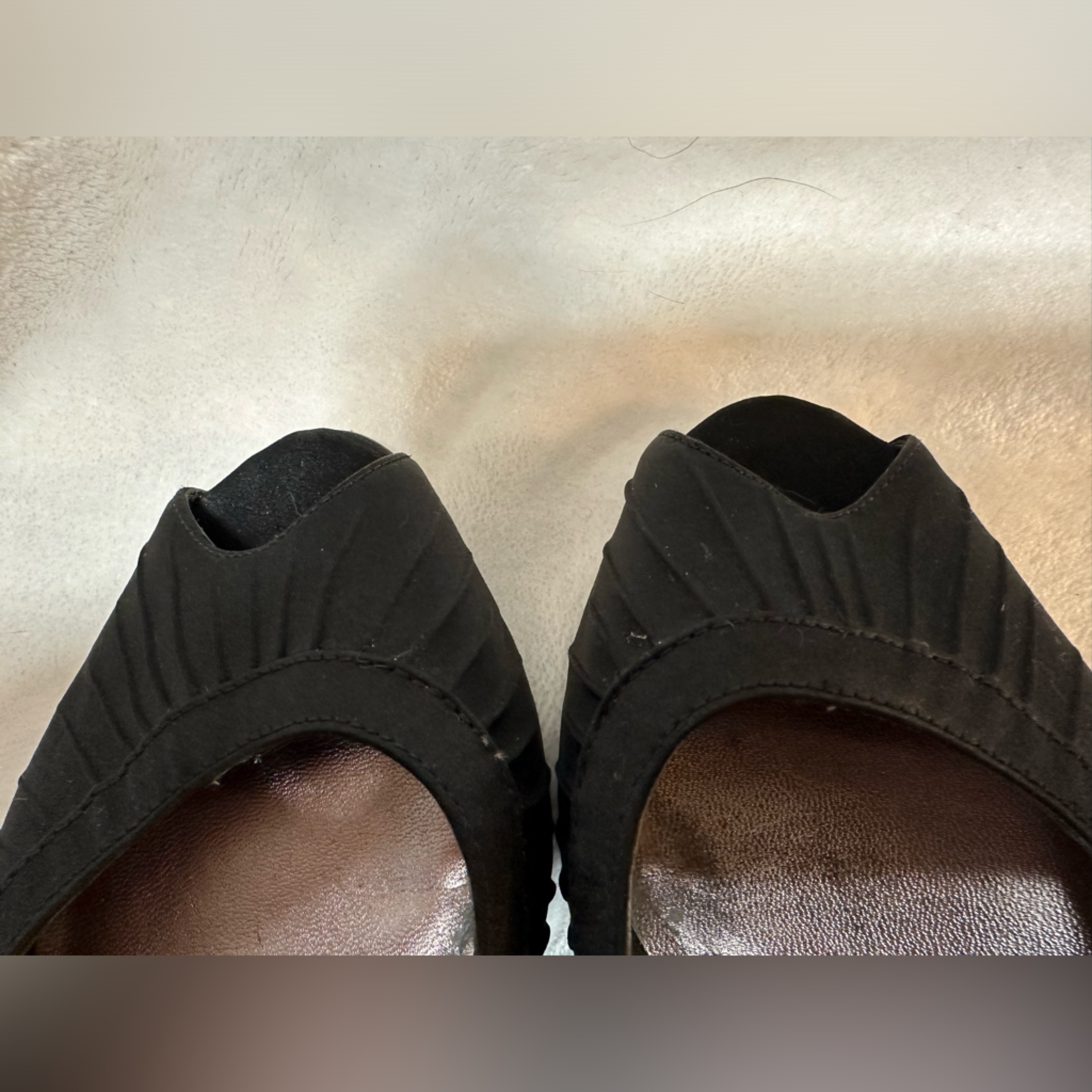 Euc-Nina Womens Evening Black Satin Peep Round Toe Pumps Slip On Shoes Size- 9m — image 8 of 8
